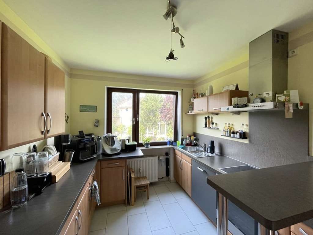 Immobilie in Veitsbronn - Schönes 3-Familienhaus in Veitsbronn: Gepflegte Kapitalanlage mit zwei Garagen und Gartengrundstück  - Bild 3