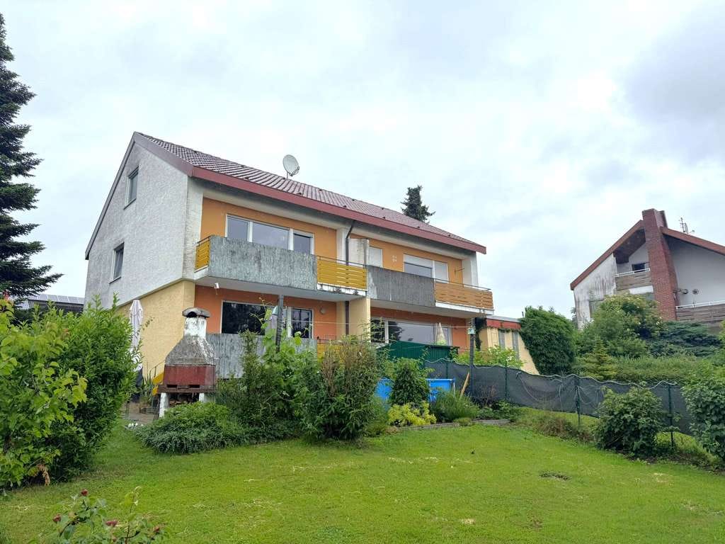 Immobilie in Hüttisheim - Doppelhaus als Kapitalanlage zu verkaufen - Bild 0