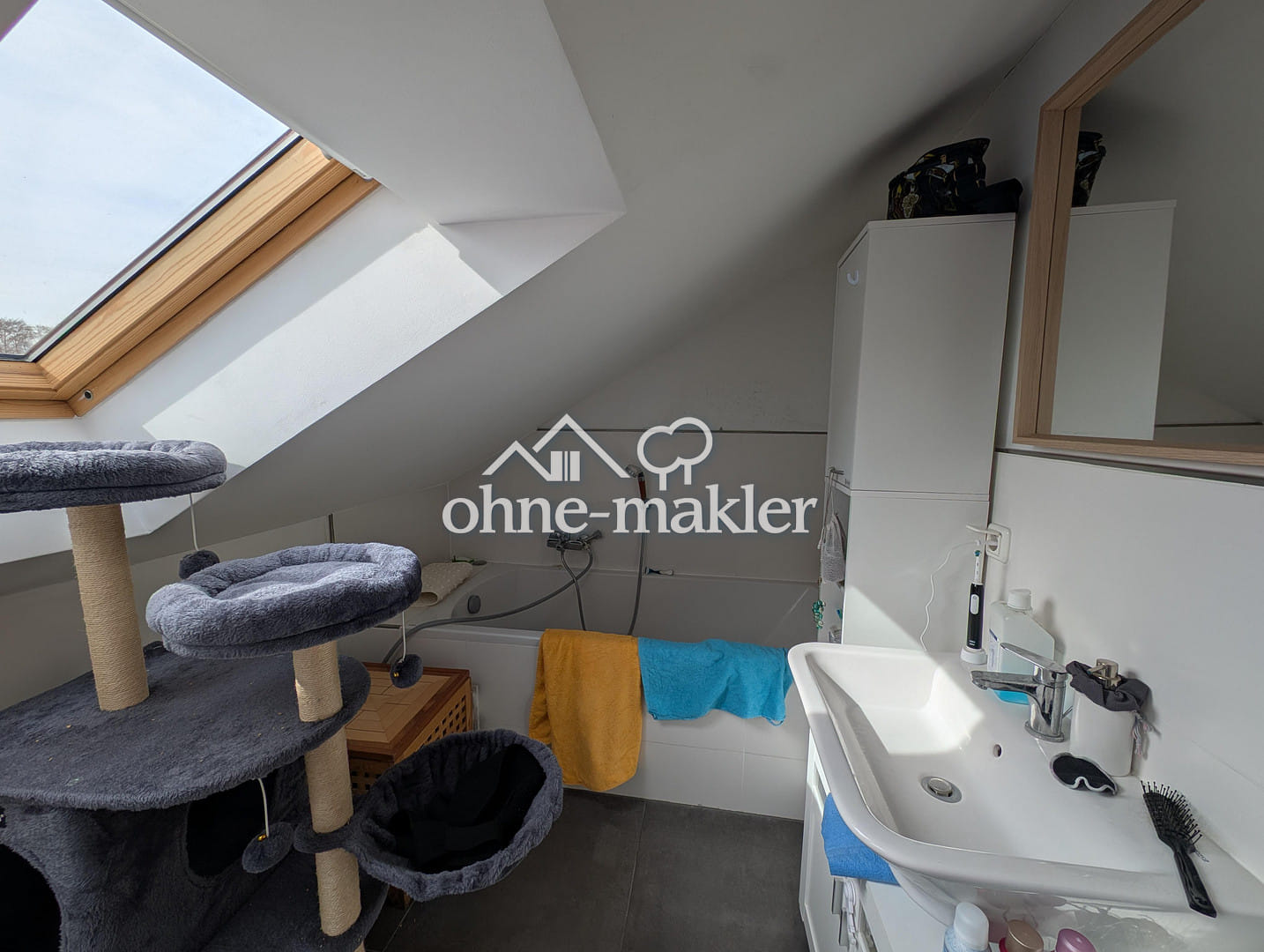 Immobilie in Asbach-Bäumenheim - Gemütliche & helle DG Wohnung - Top Anbindung an Augsburg - Stellplatz + Keller - Bild 4
