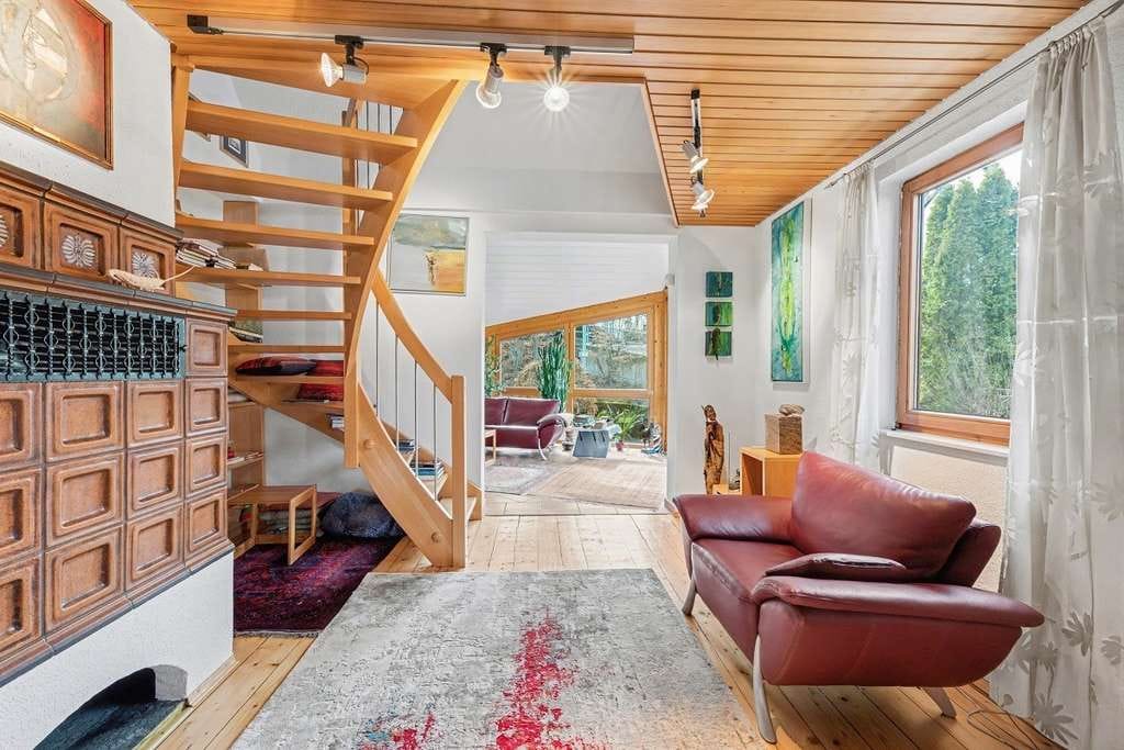 Immobilie in Lenningen - Charmantes, umfangreich modernisiertes ehemaliges Bauernhaus mit vielseitiger Nutzung - Bild 2
