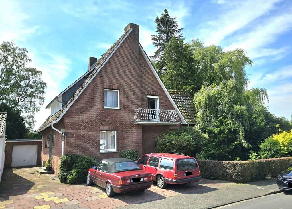 Immobilie in Ochtrup - Stilechtes Architektenhaus der 60er Jahre in absoluter Top Lage mit großem Garten in Südlage - Bild 0