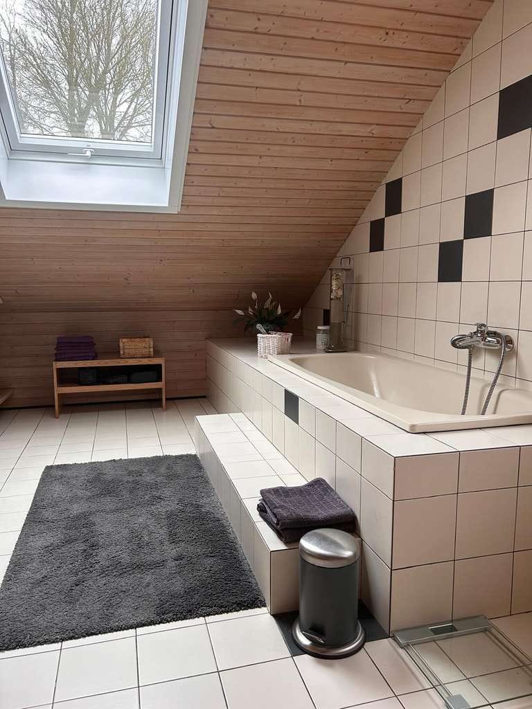 Immobilie in Üchtelhausen - Exklusives Einfamilienhaus mit Panoramablick über Üchtelhausen - Bild 4