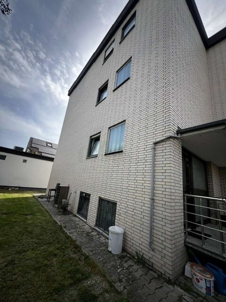 Immobilie in Schönaich - Attraktives Mehrfamilienhaus als Kapitalanlage – 4 Einheiten mit stabilen Mieteinnahmen in Schönaich - Bild 1