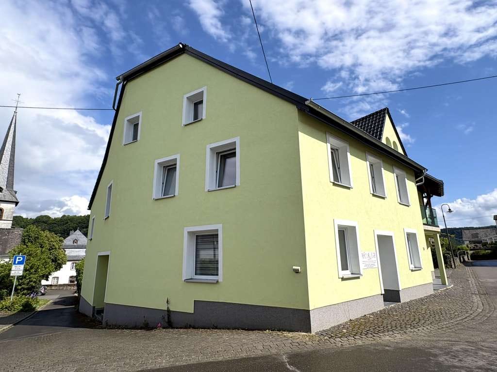 Immobilie in Piesport - Kernsaniertes Wohnhaus mit acht Einheiten - Bild 2
