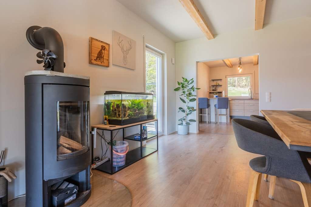 Immobilie in Wegscheid - Wegscheid:
Wohnen mit Panorama: Moderner Bungalow mit Pool, Sauna & traumhaftem Alpenblick - Bild 3