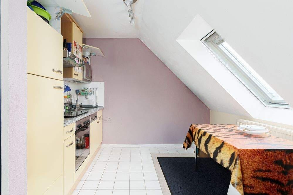 Immobilie in Zell am Main - Kapitalanleger aufgepasst - vermietete 1,5 Zimmer-Wohnung mit Wintergarten und Blick ins Grüne - Bild 4