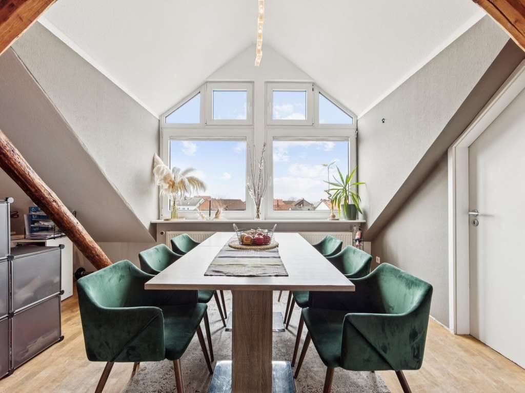 Immobilie in Schellerten - Exklusives Loft-Wohnen mit Garten, Terrasse und Garage in Schellerten – stilvoll kernsaniert - Bild 3