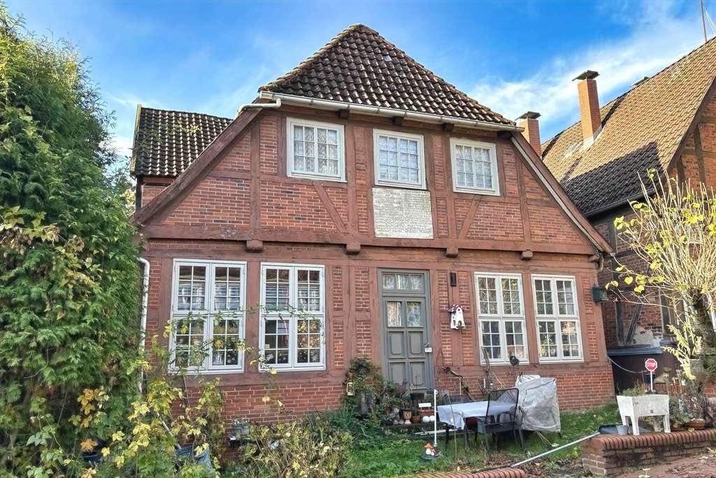 Immobilie in Lauenburg/Elbe - Ein Haus mit Geschichte! Kapitalanlage mit 4 Einheiten in der Altstadt - Bild 0