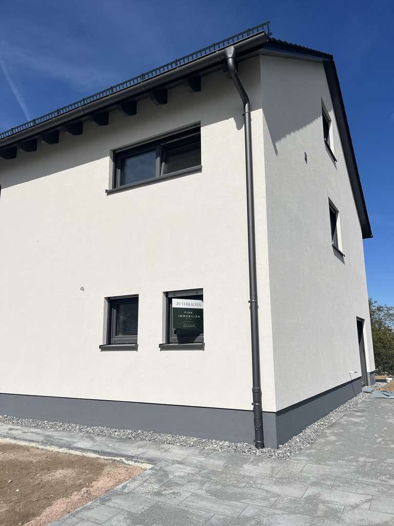 Immobilie in Kirchheimbolanden - Moderne energetische Doppelhaushälfte in schöner Lage - Bild 0
