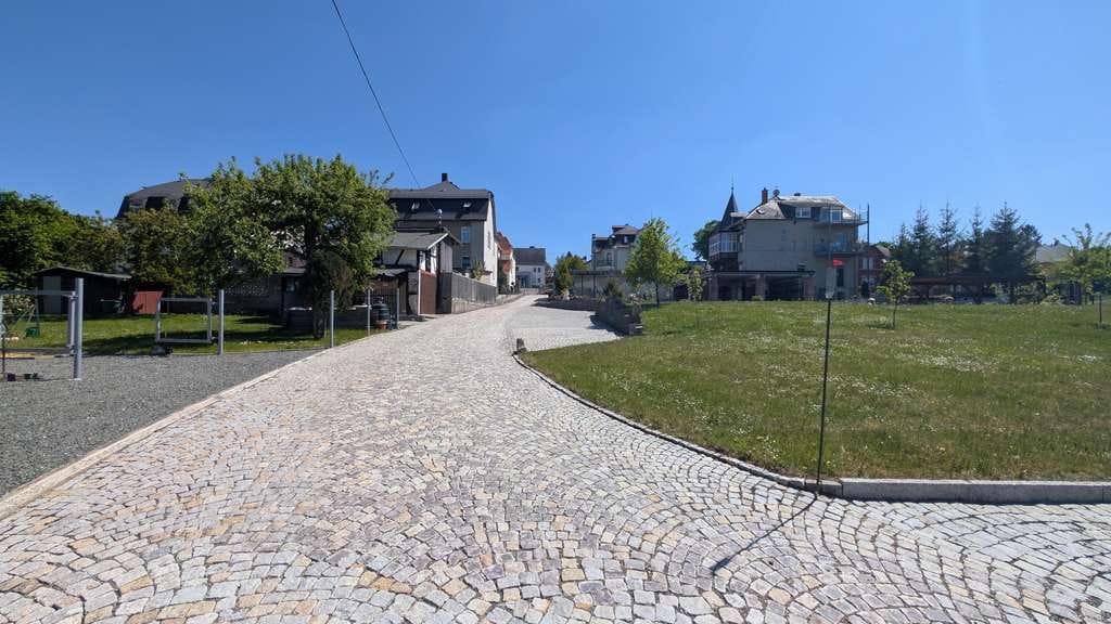 Immobilie in Schleiz - Mehr als eine Immobilie – ein Lebenswerk: Top-saniertes Wohn- und Geschäftsensemble in Bestlage - Bild 3
