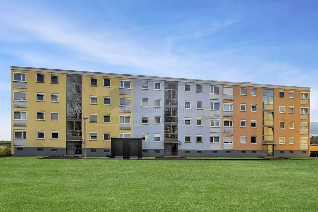 Immobilie in Blumberg - Kapitalanlage, Eigennutzer oder Pendler! Gepflegte 3-Zimmer-Wohnung mit Balkon in Stadtnaher Lage in - Bild 0