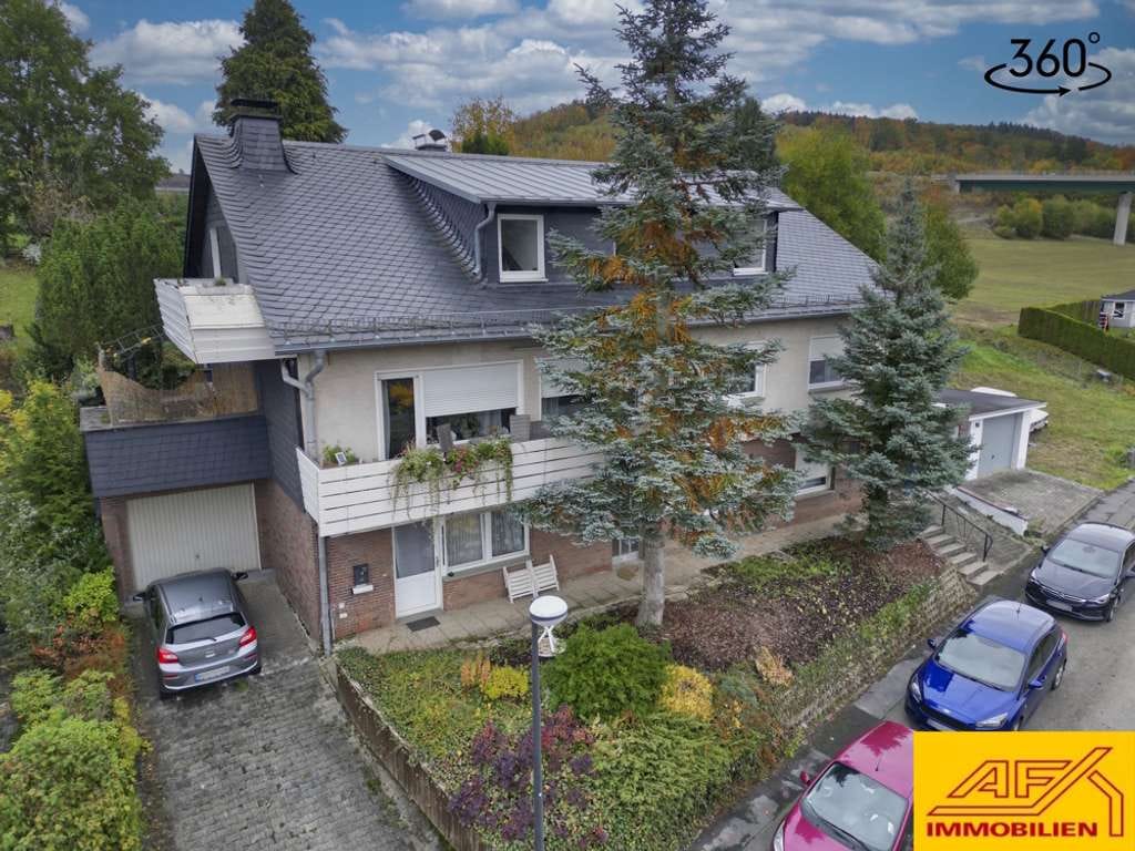 Immobilie in Bestwig - Vollvermietetes Mehrfamilienhaus in Bestwig / Nuttlar! - Bild 0