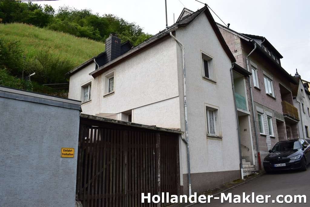 Immobilie in Briedel - Handwerkerhaus mit Potenzial und herrlichem Blick auf die Weinberge in Briedel - Bild 0