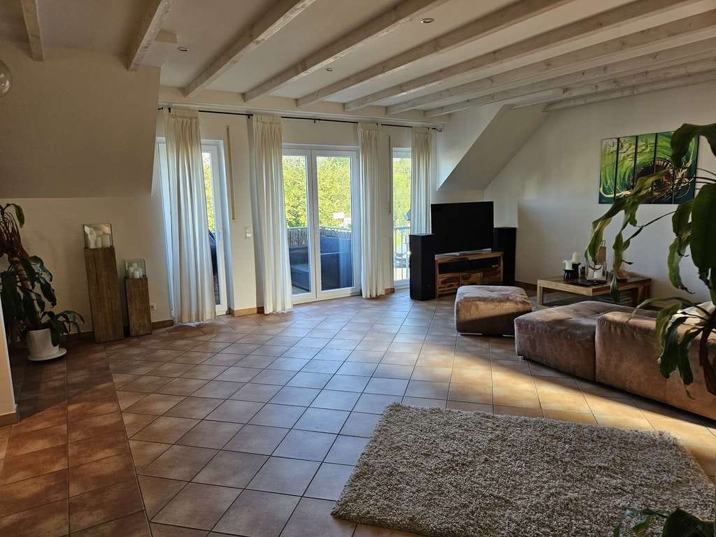 Immobilie in Urmitz - Schicke und hochwertige 4-Zimmer-Wohnung in Urmitz - Bild 1