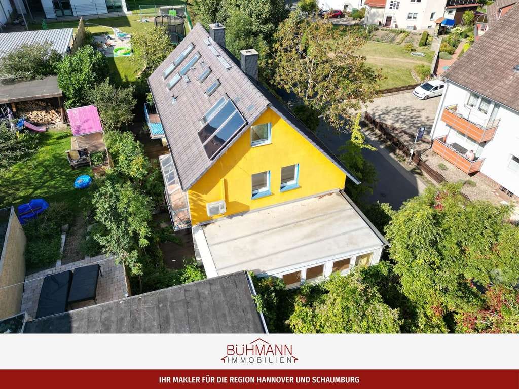 Immobilie in Bad Nenndorf - 31542 Bad Nenndorf – Zweifamilienhaus mit Wintergärten und Garage - Bild 0