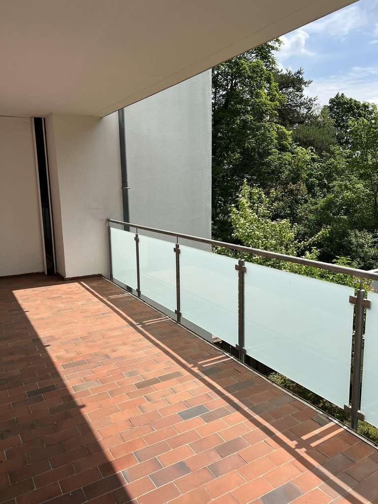 Immobilie in Pullach im Isartal - Geothermie - Pullach - helle, große Wohnung auf parkähnlichem Grundstück - Bild 3
