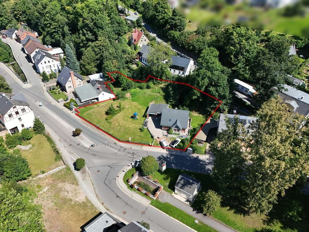 Immobilie in Eibenstock - Traumhaftes Einfamilienhaus im Landhausstil mit Doppelgarage auf großem Grundstück in Eibenstock - Bild 1