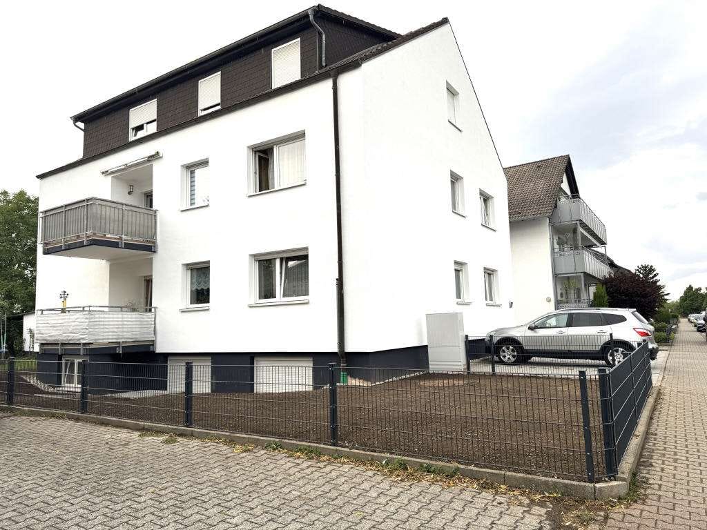 Immobilie in Rheinstetten - Großzügiges Mehrfamilienhaus in bevorzugter, ruhiger Ortsrandlage - Bild 0