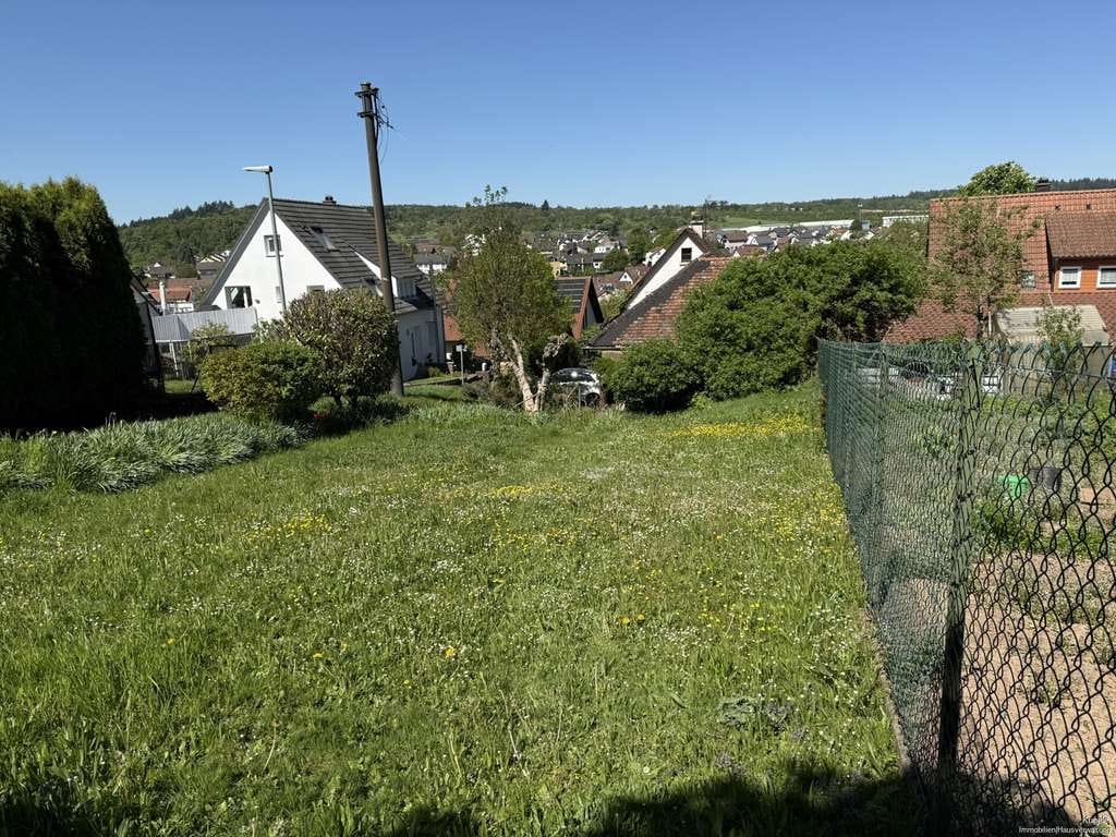 Immobilie in Remchingen - Freistehendes Familienhaus mit Zukunftsperspektive und Top Grundstück in schöner Halbhöhenlage - Bild 4