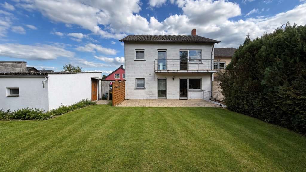 Immobilie in Kleinblittersdorf - Einfamilienhaus in Kleinblittersdorf-Sitterswald in ruhiger Lage! - Bild 2