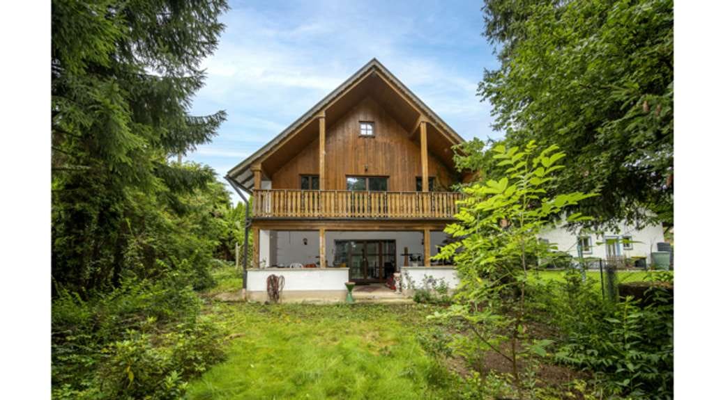 Immobilie in Breitenbrunn - Ein Ort zum Ankommen und Bleiben – Charmantes ehemaliges Bauernhaus mit viel Potenzial - Bild 1