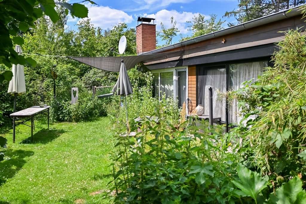 Immobilie in Rehburg-Loccum - Ein Ort für Freigeister - Naturidyll mit Wintergarten, Kamin und 1409 Quadratmeter Grundstück - Bild 0