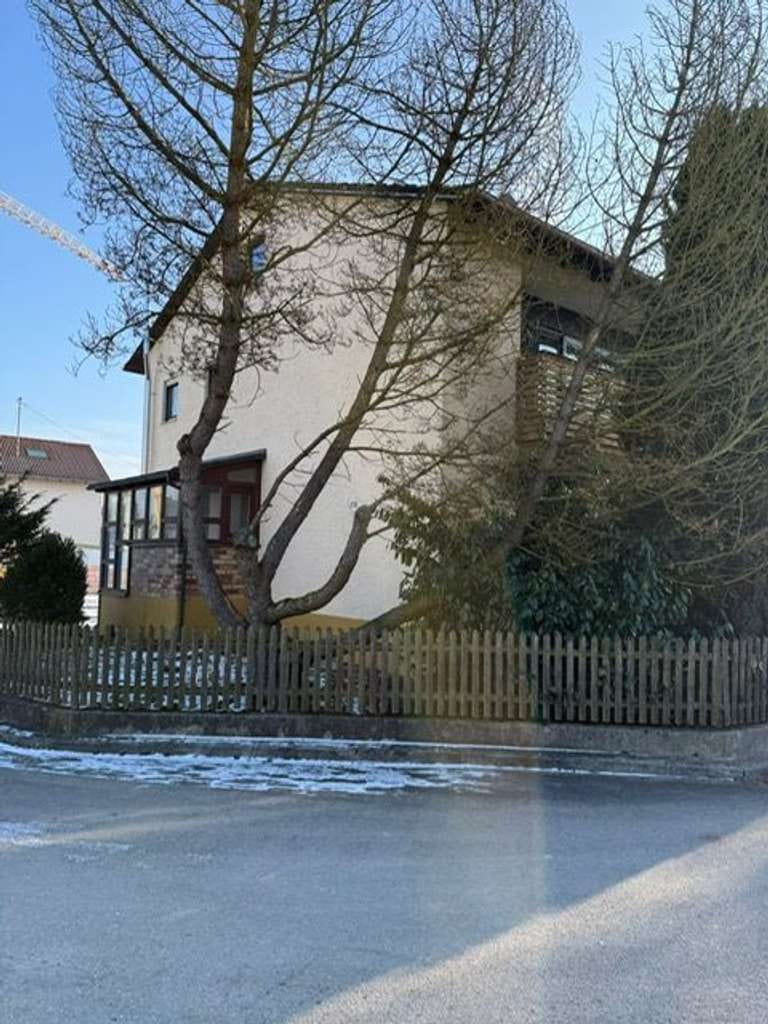 Immobilie in Hebertshausen - Ruhige DHH mit 104 qm Wfl, frei verfügbar - Bild 2
