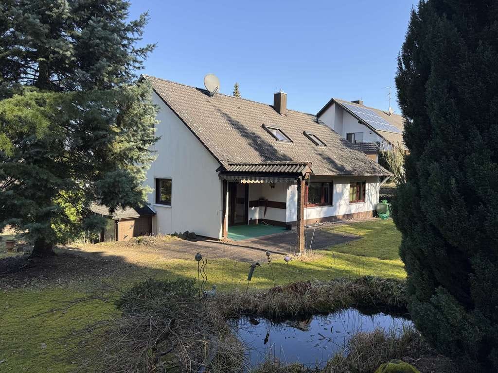 Immobilie in Langenzenn - Großzügiges Familienanwesen mit Garten & Waldanteil in ruhiger Ortsrandlage - Bild 4