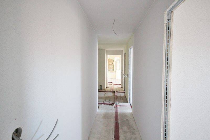 Immobilie in Döbeln - Rohdiamant in einem gepflegten Mehrfamilienhaus - verwirklichen Sie sich selbst - Bild 4