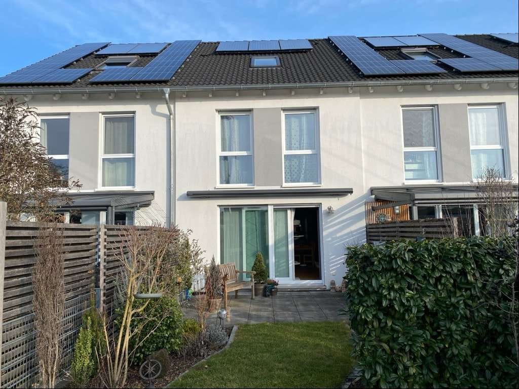 Immobilie in Unterensingen - Neuwertiges Reihenhaus für die Familie
 - Bild 1