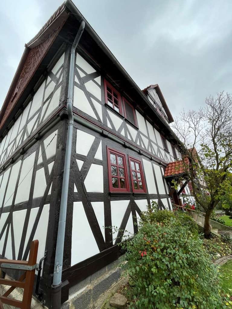 Immobilie in Staufenberg - Staufenberg, OT, Schönes Zweifamilien-Fachwerkhaus mit riesigem Grundstück - Bild 3