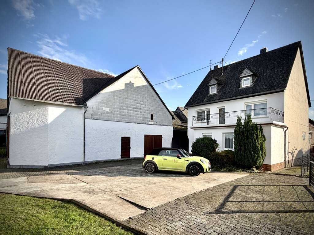 Immobilie in Morshausen - Handwerker, Künstler..., hier sind Sie richtig. Möglichkeiten im bäuerlichen Flair! - Bild 0