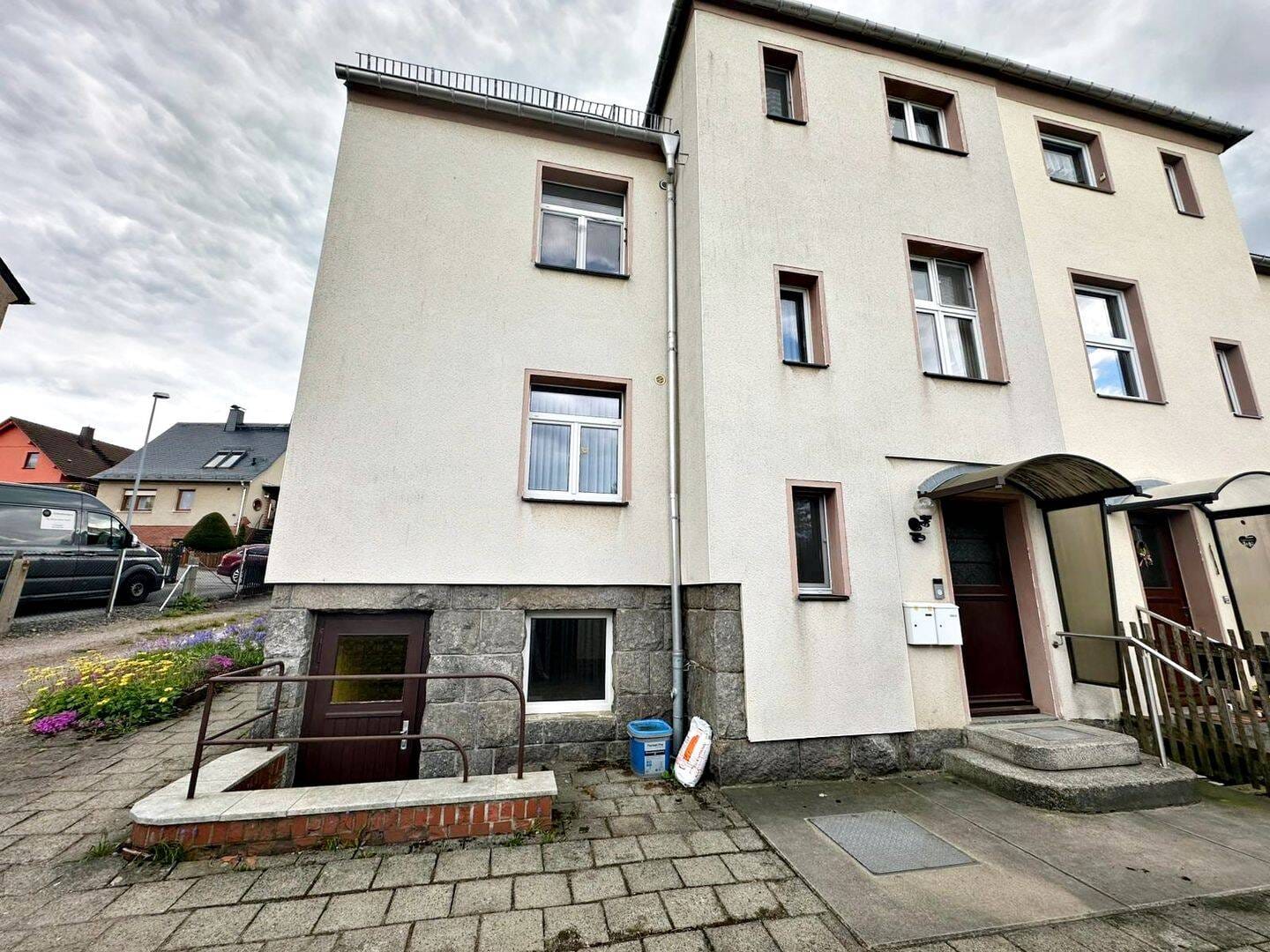 Immobilie in Neukirchen/Erzgebirge - *** Doppelhaushälfte mit Potenzial und Garten in Neukirchen *** - Bild 3