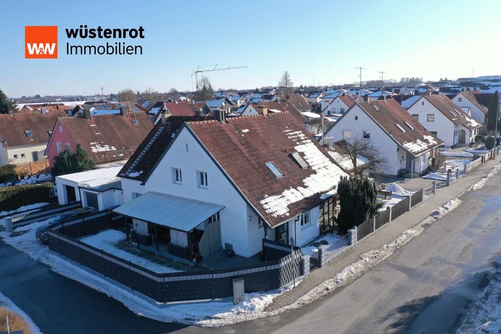 Immobilie in Parkstetten - Wohnen mit Garten: Modernisierte Doppelhaushälfte in Parkstetten - Bild 2