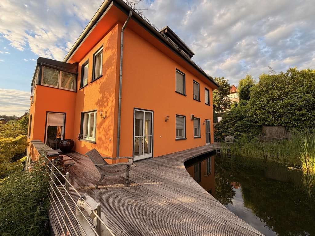Immobilie in Brechen - Versteckte Gartenidylle - großzügige Villa mit Schwimmteich - Bild 2