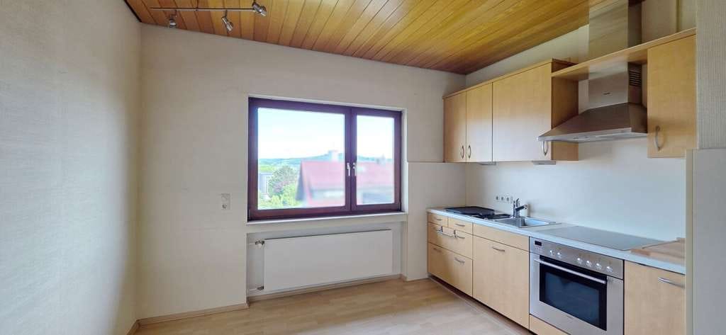 Immobilie in Steinau an der Straße - Großzügige Doppelhaushälfte in Steinau – 217 m² | Ideal für Familien - Bild 4