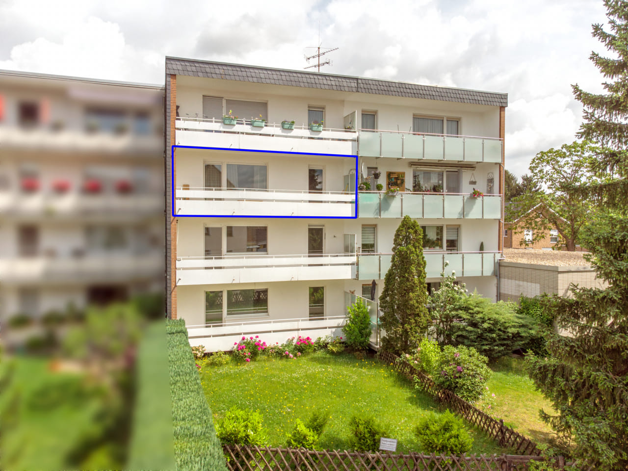 Immobilie in Willich - Wohnungen mit Balkon, 3 Zimmer, teilweise mit Kfz-Stellplatz, zentrumsnah *provisionsfrei - Bild 2