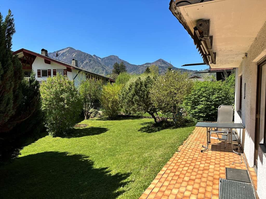 Immobilie in Marquartstein - Klassisches Landhaus in bester Aussichtslage von Marquartstein - Bild 1