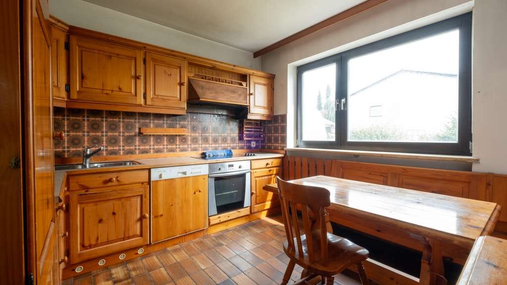 Immobilie in Otterfing - Großzügige Doppelhaushälfte mit Einliegerwohnung - Architektenplanung - - Bild 4