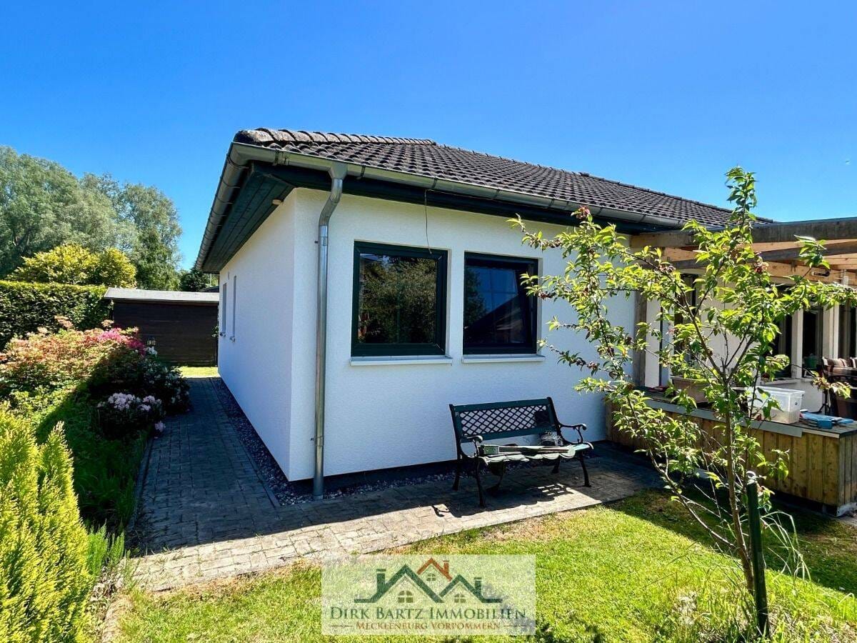 Immobilie in Mesekenhagen - Gemütlicher Bungalow am Greifswalder Bodden!! - Bild 1