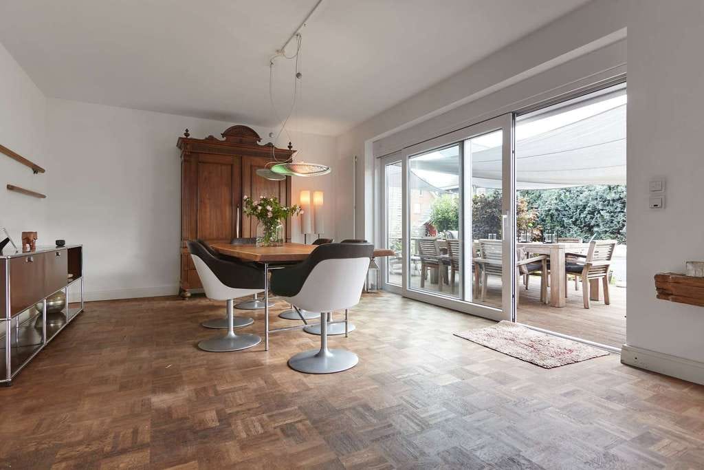 Immobilie in Langwedel - Charakterhaus nahe Schlosspark und Etelser Mühle mit rd. 150 m² Wohnfläche, Garage und neuer Heizung - Bild 2