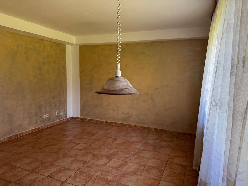 Immobilie in Maintal - Charmante 3-ZimmerSouterrainwohnung im Hochhaus mit Gartennutzung - Bild 2