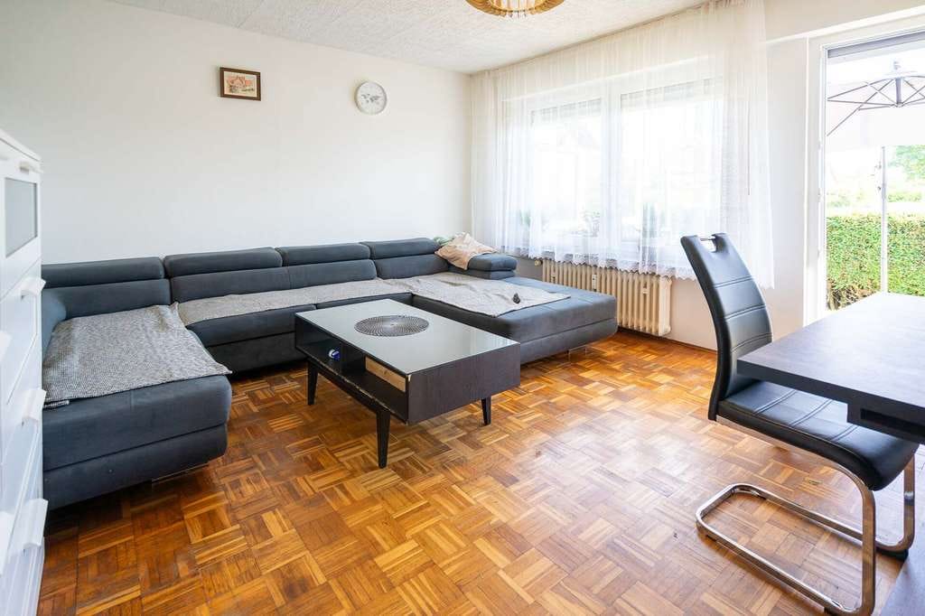 Immobilie in Laichingen - Sonnige Erdgeschosswohnung mit Terrasse, Gartenanteil und viel Gestaltungsspielraum - Bild 2