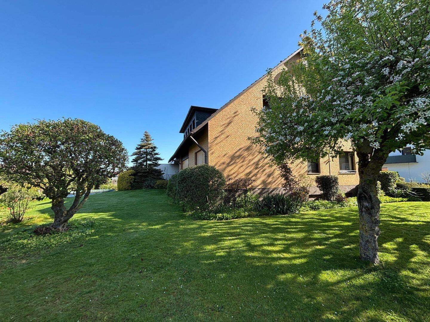 Immobilie in Stemwede - Familienfreundliches Haus mit Pool und Sauna - Bild 4