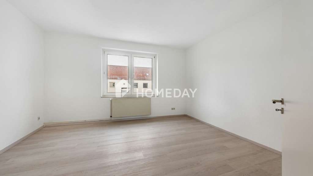 Immobilie in Genthin - Bezugsbereites Wohnglück in Genthin: Helle 3-Zimmer-Wohnung inklusive Stellplatz und Garage - Bild 2