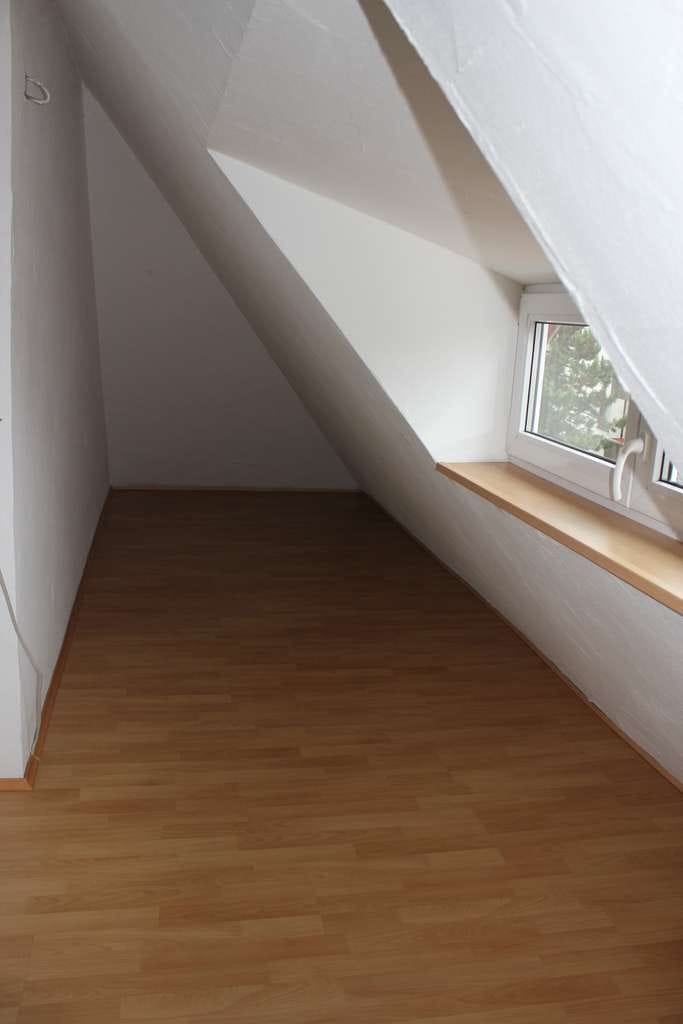 Immobilie in Villingen-Schwenningen - 2 Zimmer Dachgeschosswohnung - Bild 1