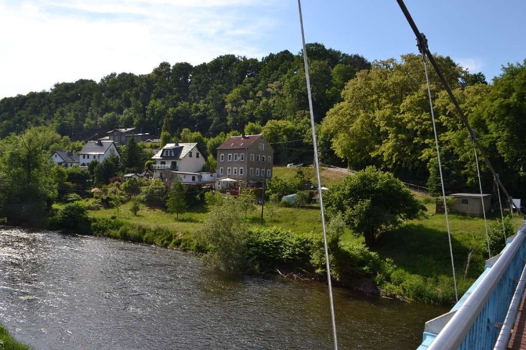 Immobilie in Lunzenau - Wohnhaus mit einer vermieteten Wohneinheiten + positivem Bauvorbescheid für ein Einfamilienhaus - Bild 4