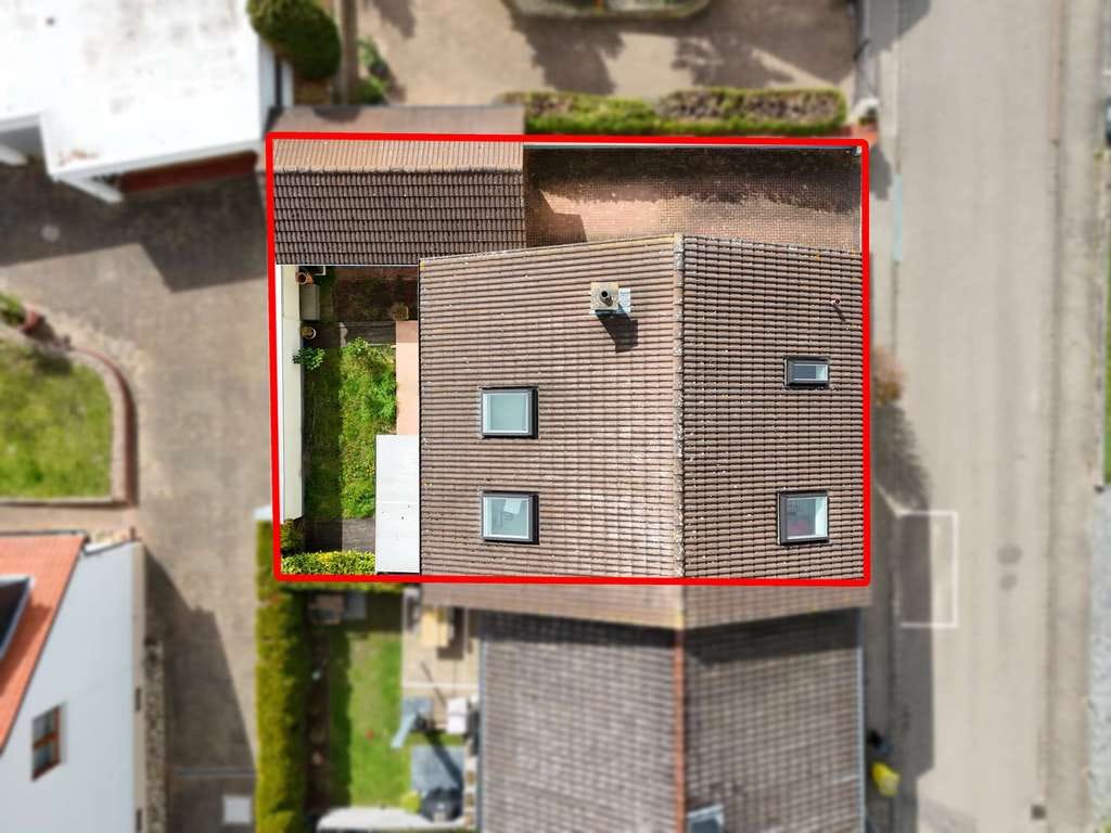 Immobilie in Bornheim - Doppelhaushälfte in Ortsrandlage mit Terrasse - Bild 1