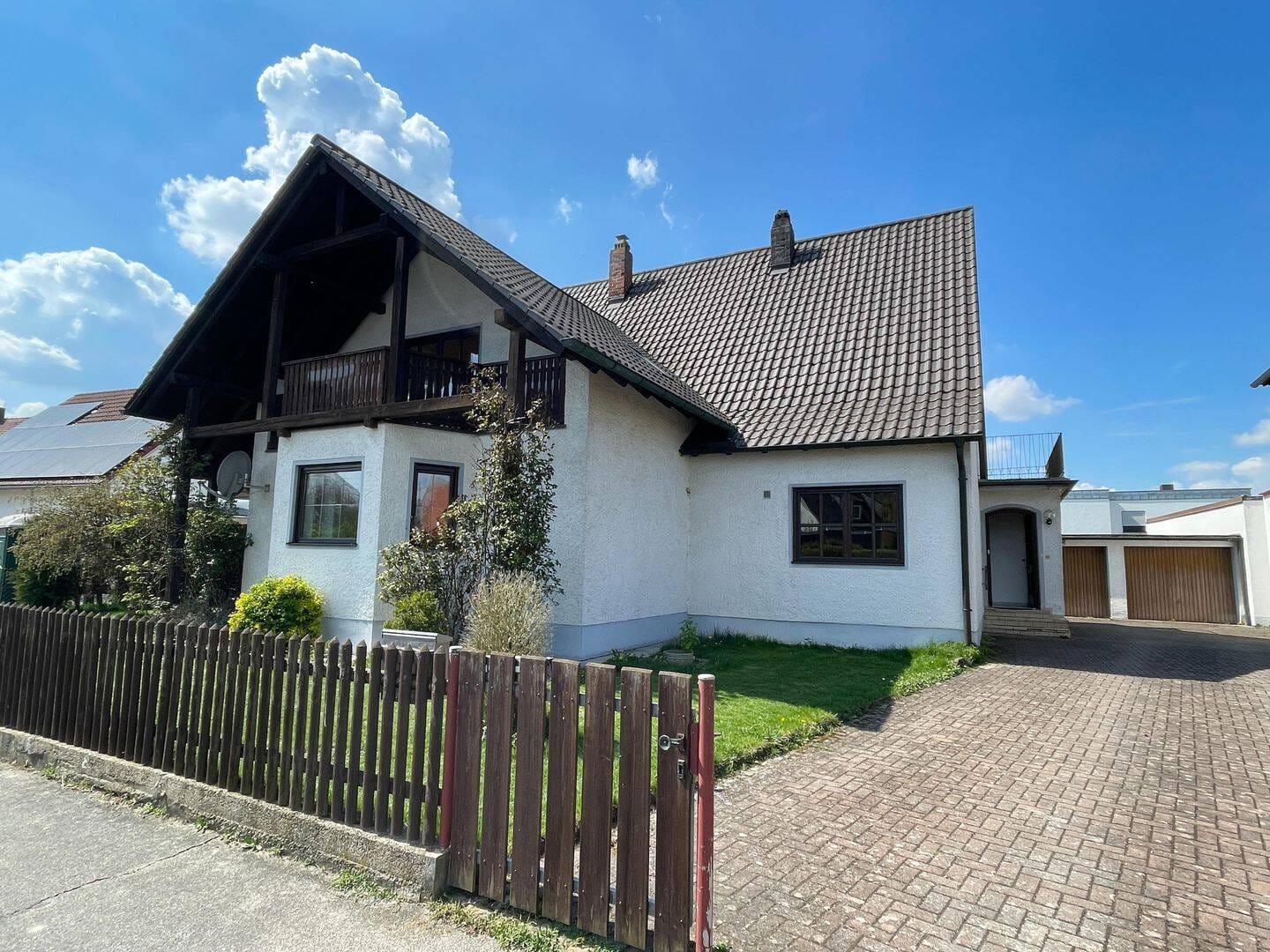 Immobilie in Neustadt an der Donau - Großzügiges Wohnhaus mit viel, viel Platz für die ganze Familie - Bild 0