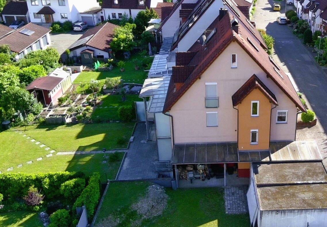 Immobilie in Umkirch - Großes 2 Familienhaus / 3 Generationenhaus - neue Heizung, neue Fenster - Bild 0